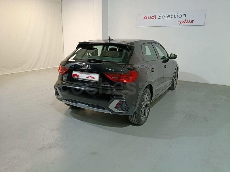 Usado Audi A1 95 CV (69 kW) 2021 Negro SUV