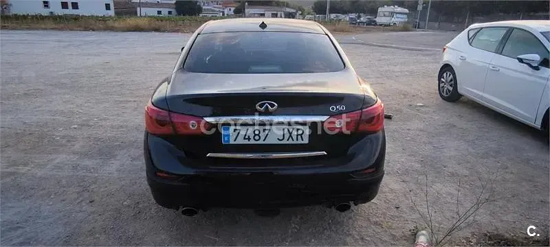Usado Infiniti Q50 170 CV (125 kW) 2017 Negro Berlina