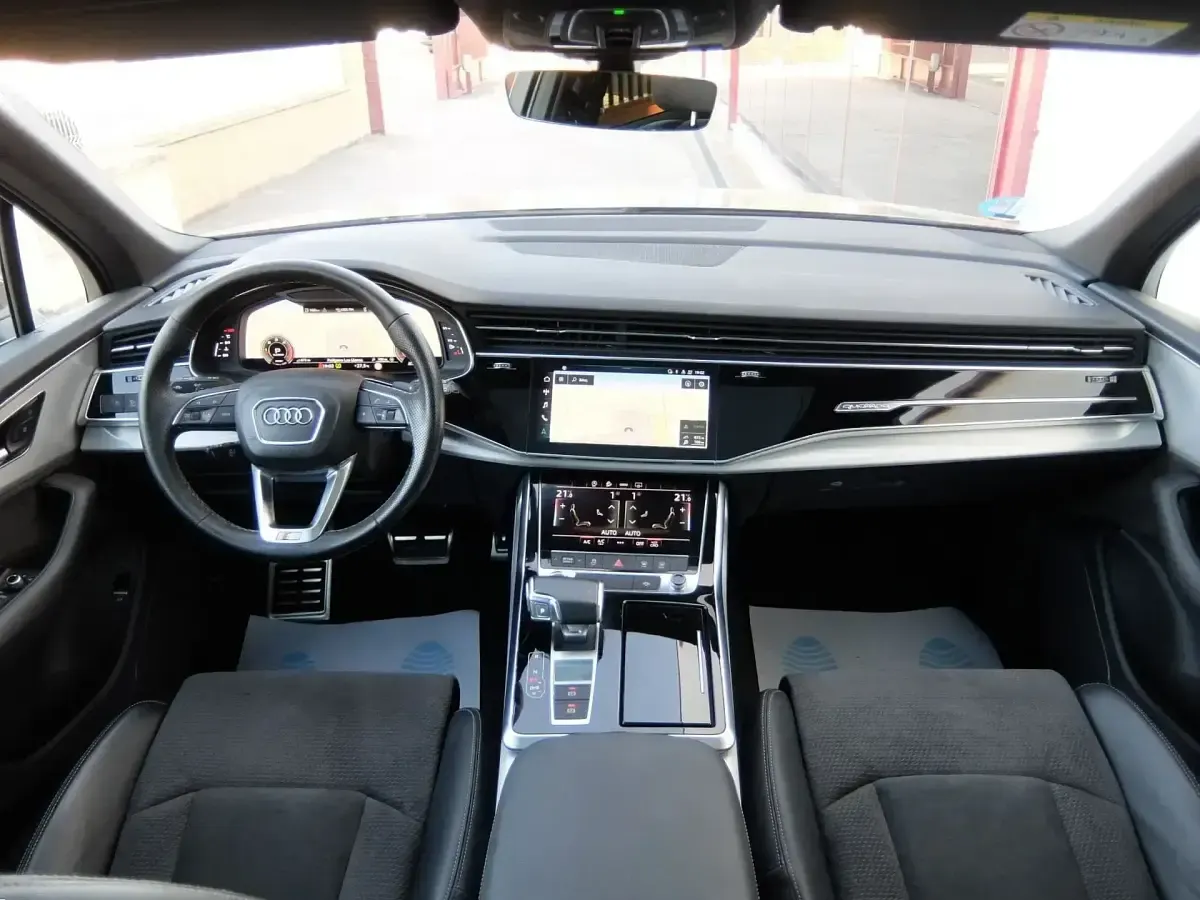 Usado Audi Q7 S-Line 231 CV (169 kW) 2022 Gris SUV