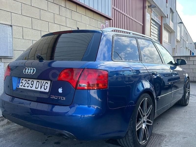 Usado Audi A4 204 CV (150 kW) 2006 Azul Familiar