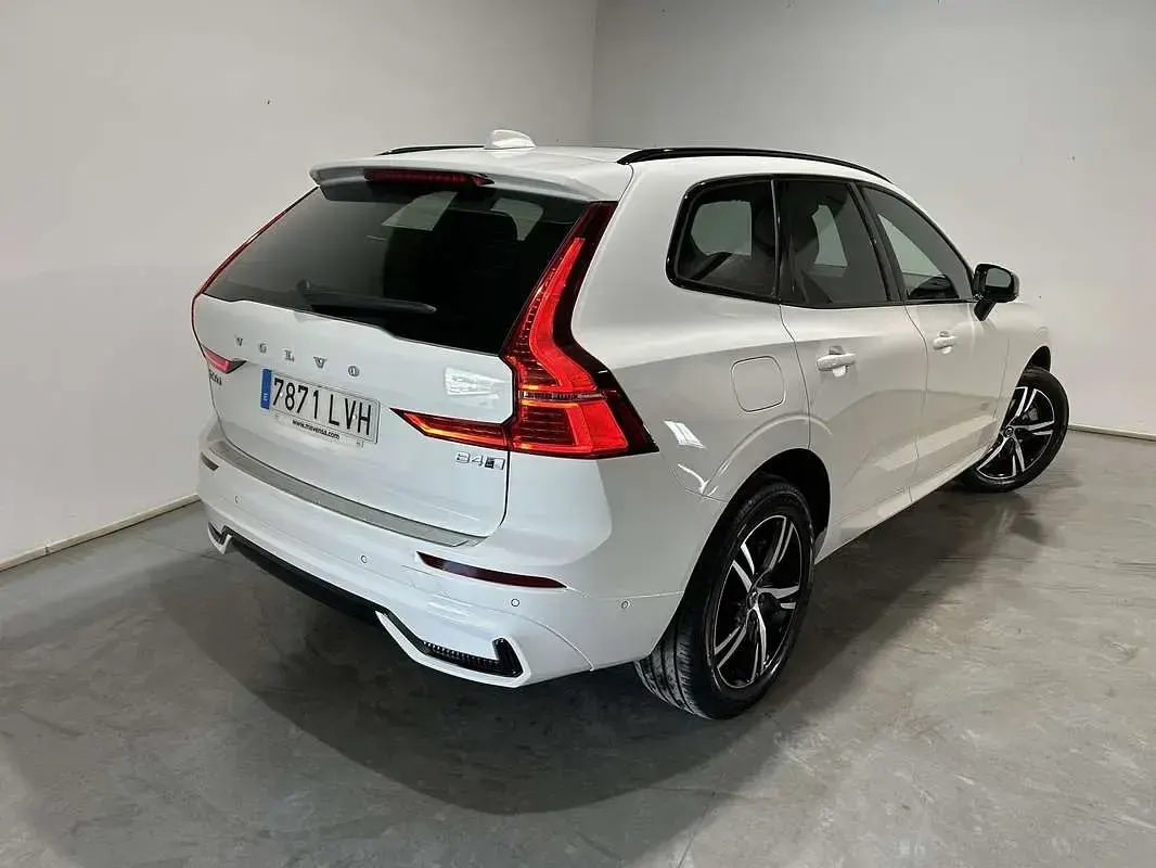 Usado Volvo XC60 Plus 197 CV (144 kW) 2021 Blanco SUV