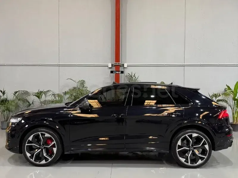 Usado Audi Q8 Advanced Plus 600 CV (441 kW) 2020 Negro SUV