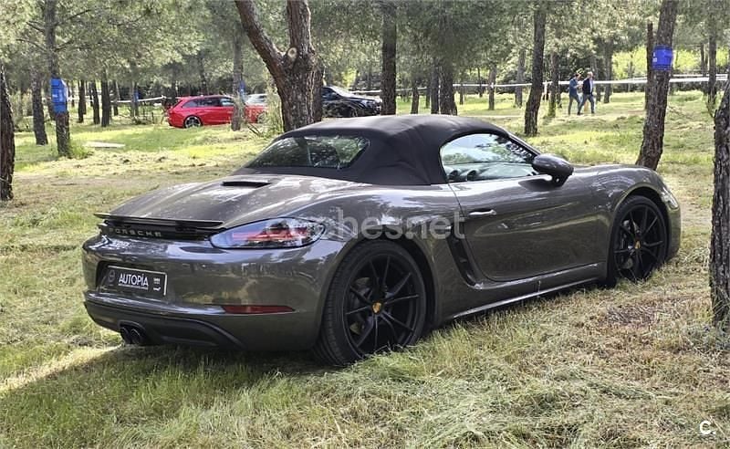 Gris / plata Usado 2018 Porsche 718 Boxster Descapotable | 58.800 € (Precio justo) - Imagen 1/4