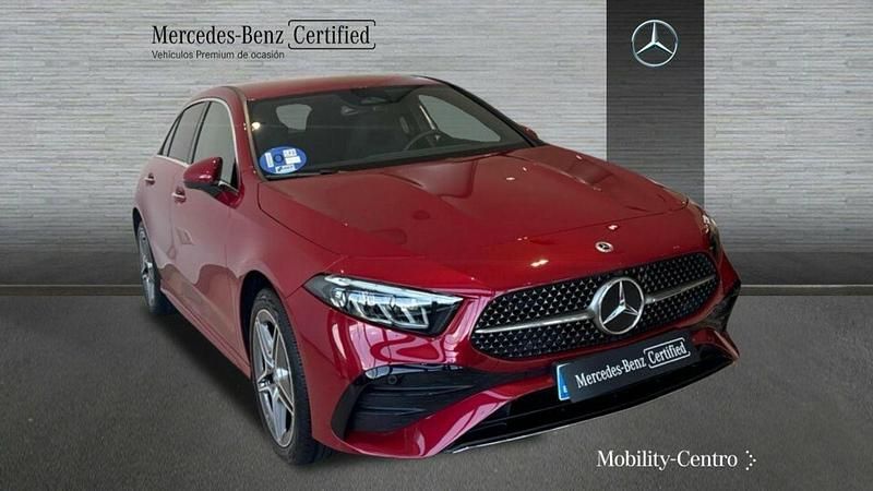Usado Mercedes A250 217 CV (159 kW) 2024 Manufaktur rojo patagonia metalizado Utilitario