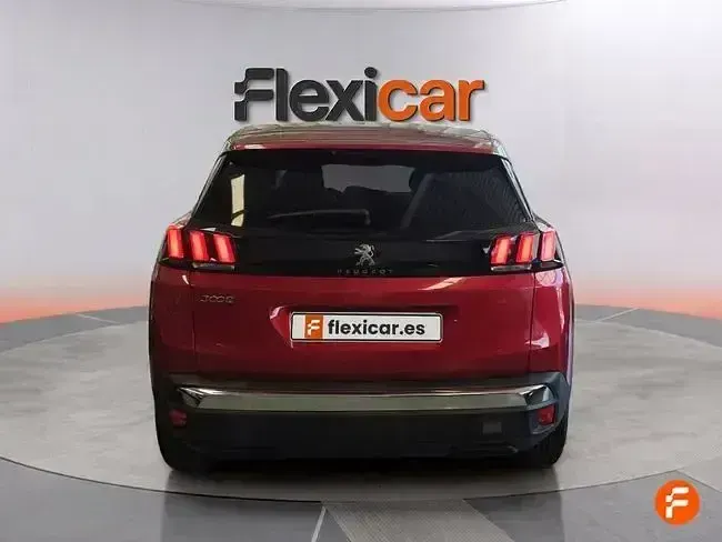 Usado Peugeot 3008 Active 130 CV (95 kW) 2018 Rojo SUV