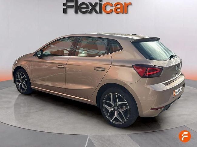 Usado Seat Ibiza Style 110 CV (80 kW) 2017 Beige