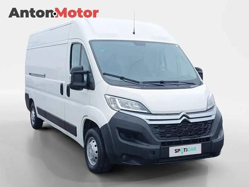 Usado Citroën Jumper 140 CV (102 kW) 2020 Blanco Monovolumen