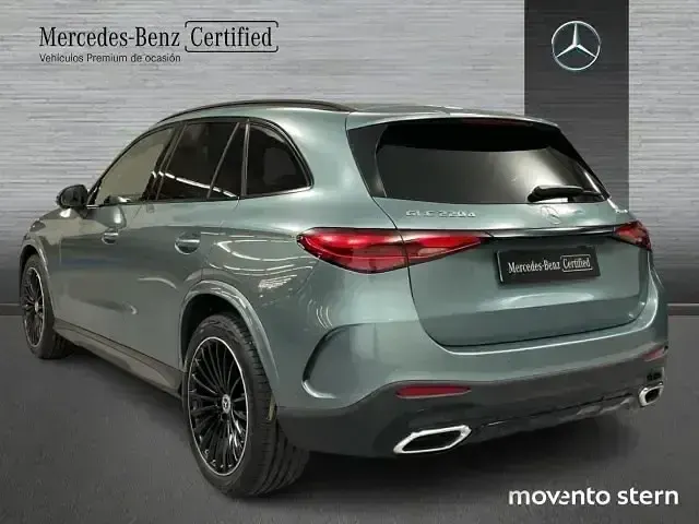 Usado Mercedes GLC220 AMG line 197 CV (144 kW) 2025 Verde SUV