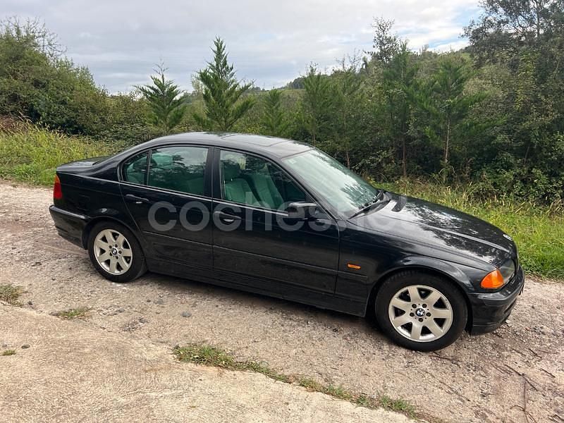 Negro Usado 2003 BMW 320 Berlina | 5000 € (Precio justo) - Imagen 1/4