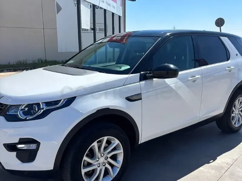 Usado Land Rover Discovery Sport Basis 150 CV (110 kW) 2020 Blanco SUV