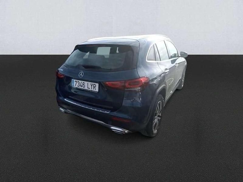 Usado Mercedes GLA180 136 CV (100 kW) 2022 Azul SUV