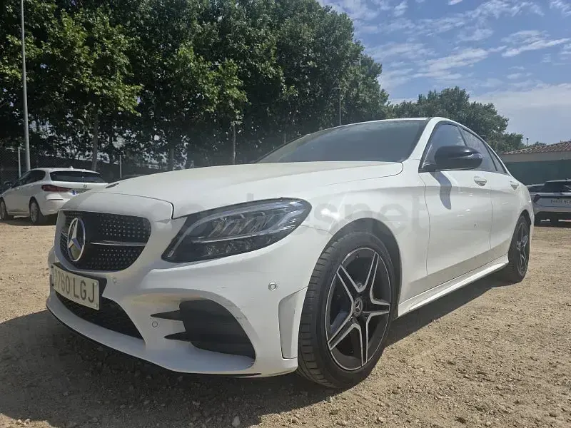 Usado Mercedes C200 160 CV (117 kW) 2020 Negro Berlina