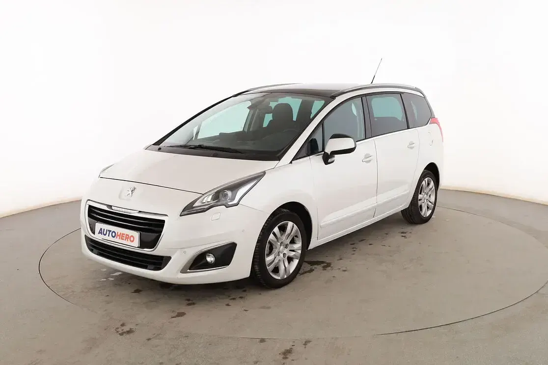 Usado Peugeot 5008 Allure 150 CV (110 kW) 2015 Monovolumen