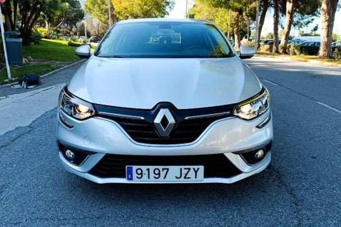 Usado Renault Mégane IV Intens 101 CV (74 kW) 2017 Berlina