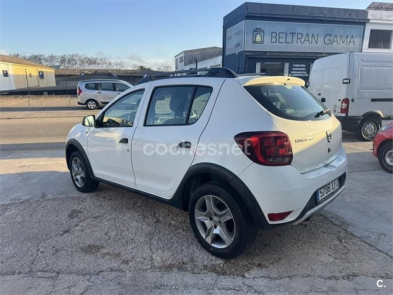 Usado Dacia Sandero 90 CV (66 kW) 2020 Blanco Berlina