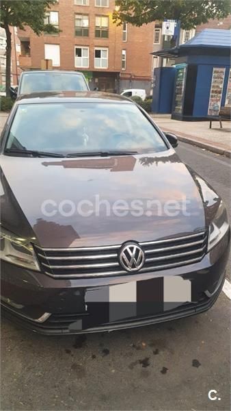 Marrón Usado 2011 VW Passat Advance Berlina | 9200 € (Buen precio) - Imagen 1/4