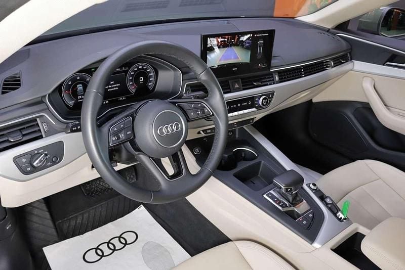 Usado Audi A5 Sportback Advanced 163 CV (119 kW) 2023 Verde Utilitario