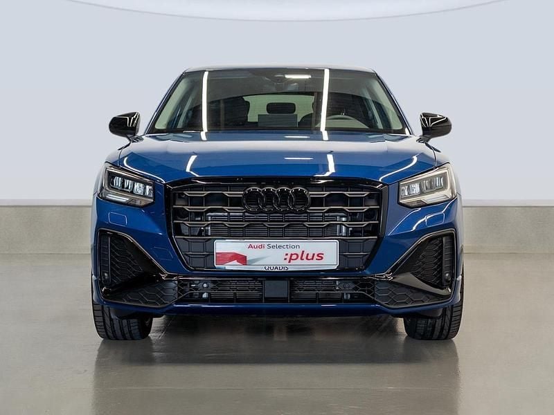 Usado Audi Q2 Black Edition 150 CV (110 kW) 2025 Azul SUV