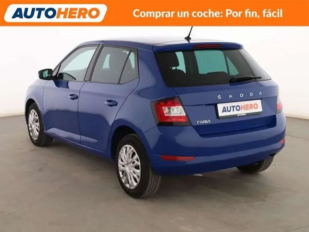 Usado Skoda Fabia Ambition 95 CV (69 kW) 2020 Azul Utilitario