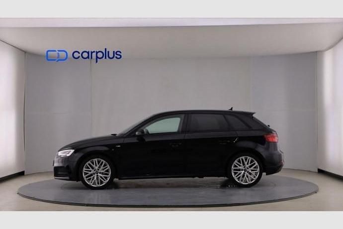 Usado Audi A3 S-Line 116 CV (85 kW) 2018 Berlina