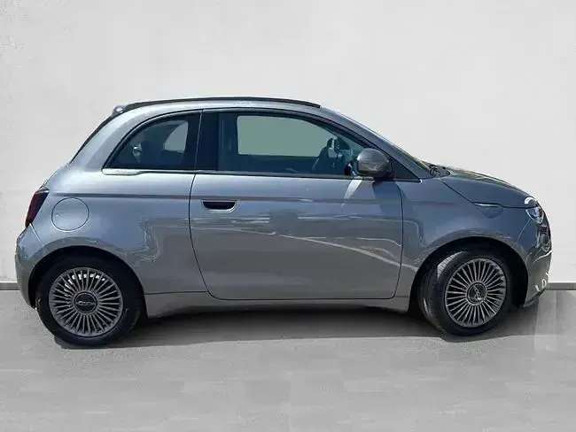 Usado Fiat 500e Icon 86 kW (118 CV) 2022 Gris Descapotable