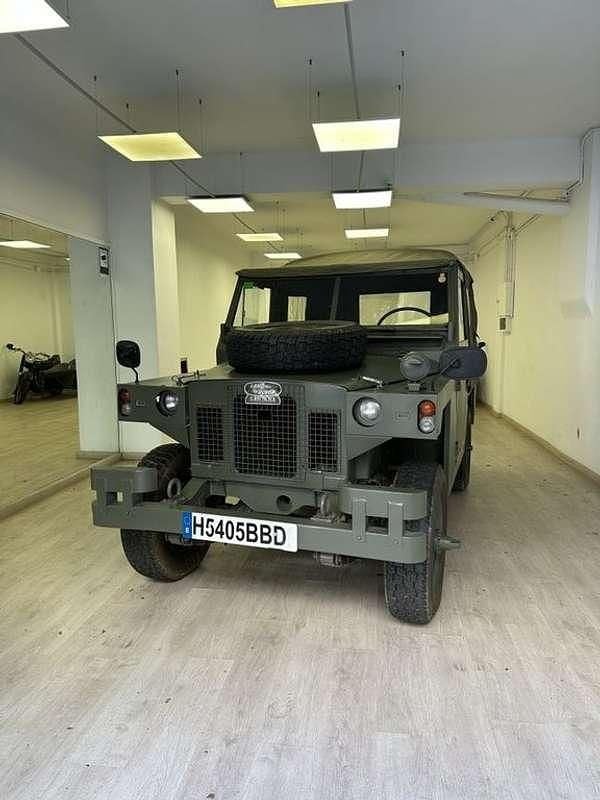 Begagnad Land Rover 88 1973 Grön SUV