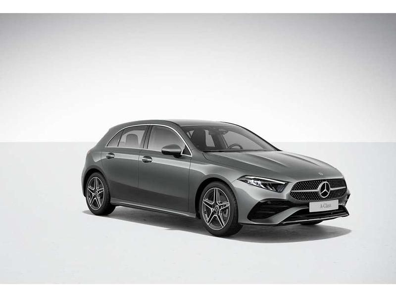 Usado Mercedes A180 109 CV (80 kW) 2024 Gris Utilitario