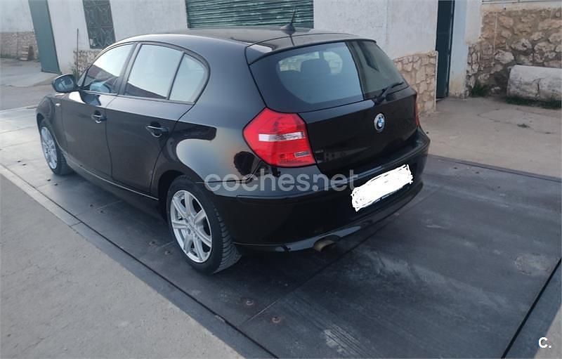Usado BMW 116 115 HP (84 kW) 2010 Preto Citadino