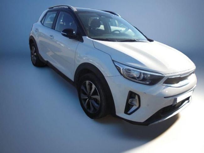 Usado Kia Stonic 120 CV (88 kW) 2021 Blanco SUV