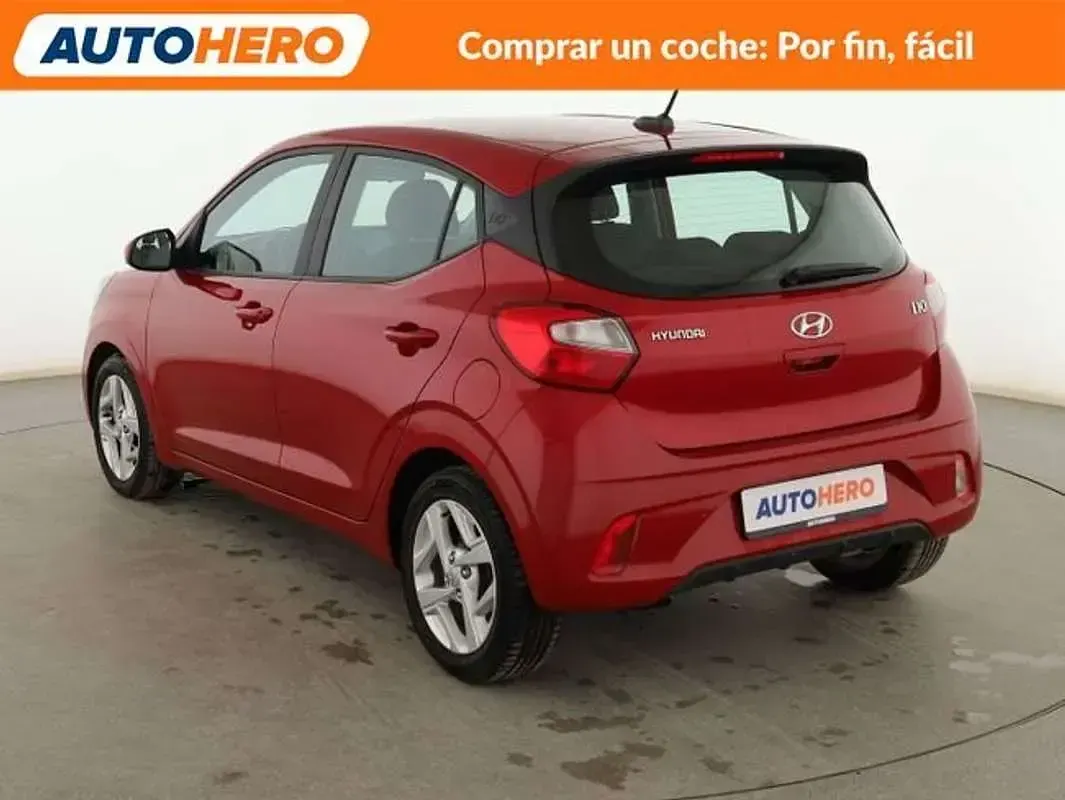 Usado Hyundai i10 67 CV (49 kW) 2021 Rojo Utilitario