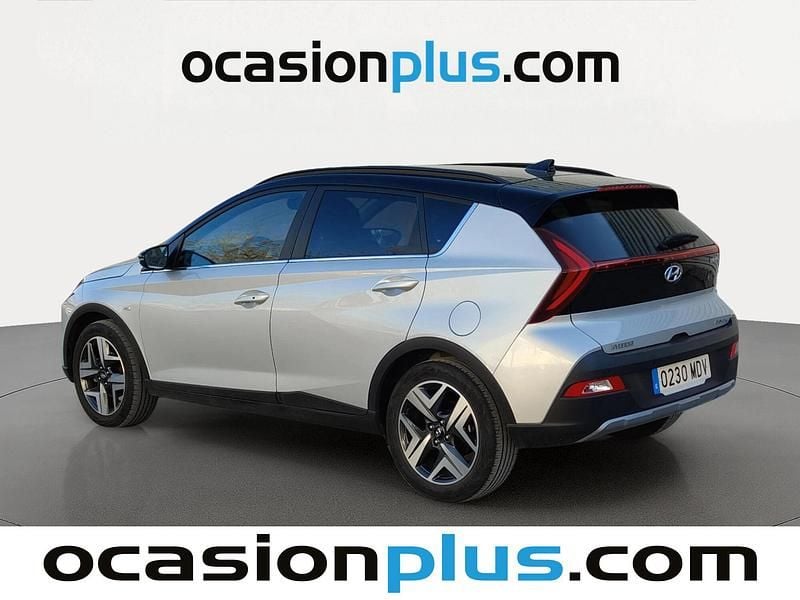 Usado Hyundai Bayon Style 120 CV (88 kW) 2023 Gris SUV