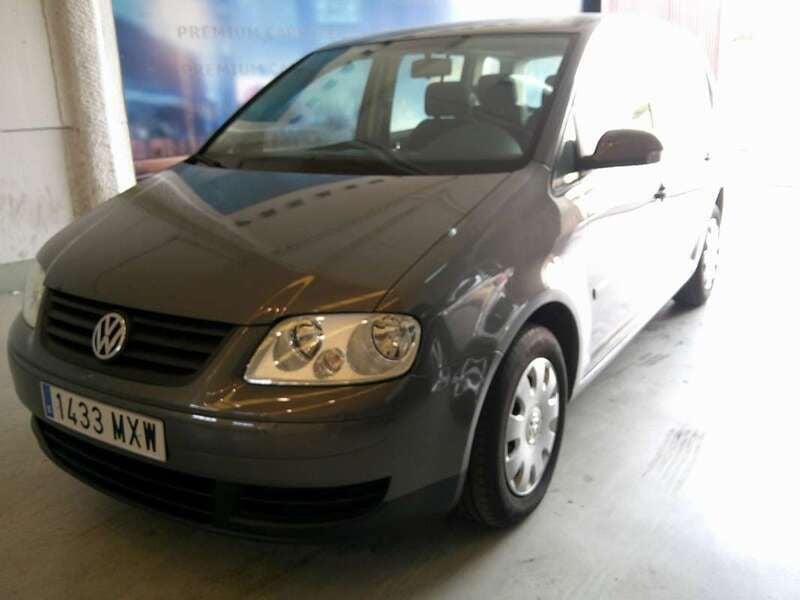 Gris Usado 2006 VW Touran Edition Monovolumen | 4690 € (Buen precio) - Imagen 1/4