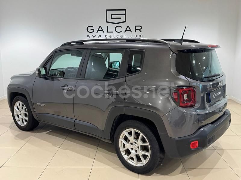 Usado Jeep Renegade Limited 120 CV (88 kW) 2021 Gris / plata SUV