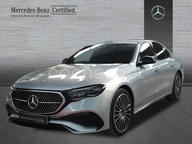 Gris / plata Usado 2024 Mercedes E300 Berlina | 65.900 € (Super precio) - Imagen 1/4