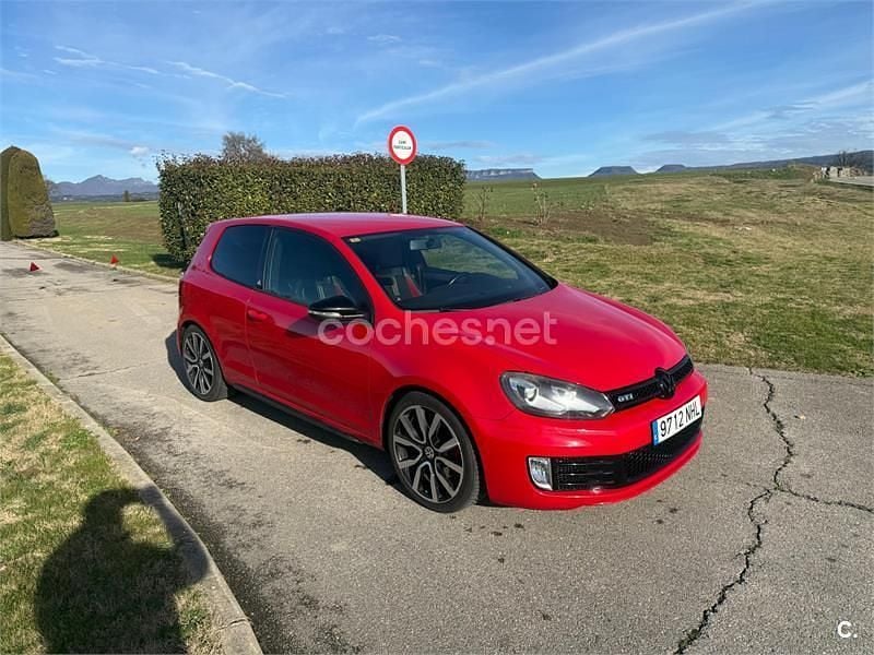 Rojo Usado 2010 VW Golf GTI Berlina | 10.500 € (Buen precio) - Imagen 1/4