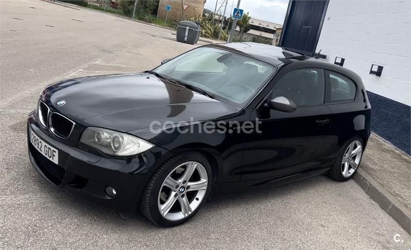 Usado BMW 118 143 CV (105 kW) 2008 Negro Utilitario