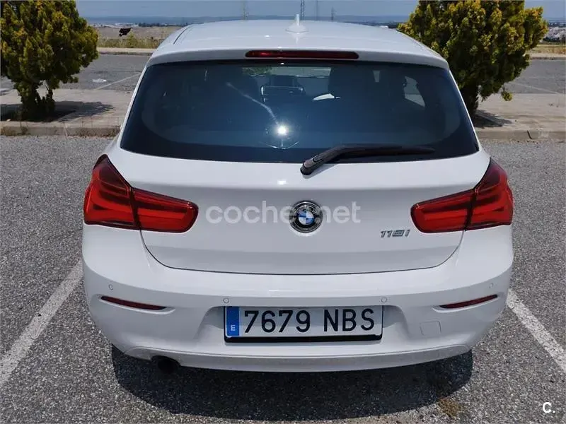 Usado BMW 118 136 CV (100 kW) 2015 Blanco Utilitario