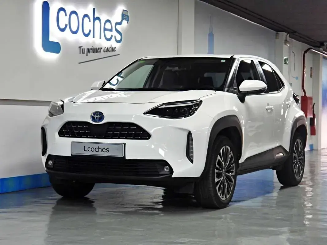 Usado Toyota Yaris Cross Style 116 CV (85 kW) 2022 Blanco SUV