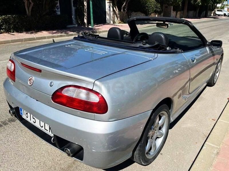 Usado MG TF 116 CV (85 kW) 2003 Plateado Descapotable