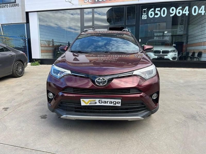 Usado Toyota RAV4 Executive 143 CV (105 kW) 2017 Granate SUV
