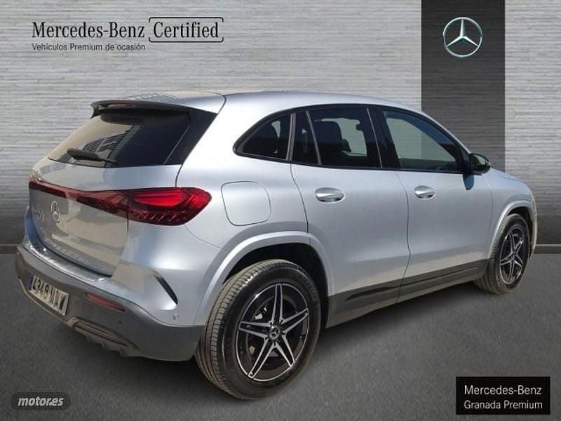 Usado Mercedes EQA250+ 139 kW (190 CV) 2024 Gris / plateado SUV