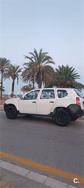 Blanco Usado 2014 Dacia Duster Base SUV | 6500 € (Precio justo) - Imagen 1/4