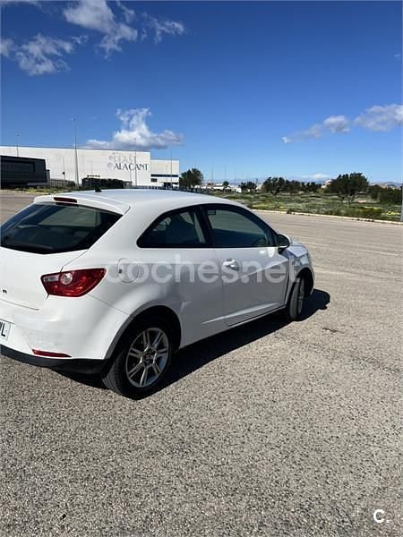 Usado Seat Ibiza SC Sport 105 CV (77 kW) 2010 Blanco Utilitario