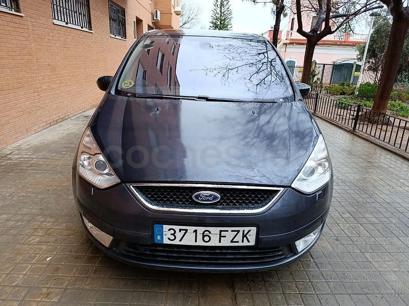 Usado Ford Galaxy Titanium 140 CV (102 kW) 2008 Negro Monovolumen