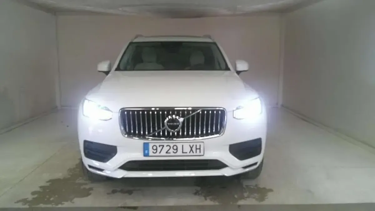 Usado Volvo XC90 Momentum 234 CV (172 kW) 2022 Blanco SUV