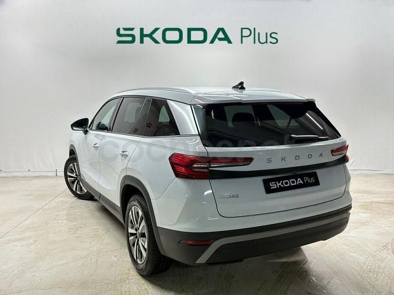 Usado Skoda Kodiaq Selection 150 HP (110 kW) 2025 Branco SUV