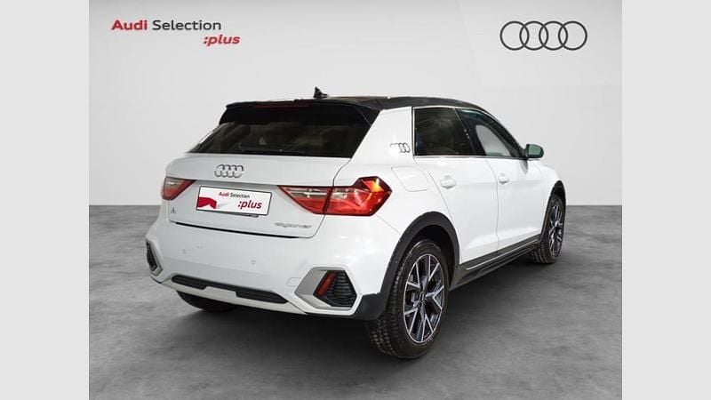 Käytetty Audi A1 110 HP (80 kW) 2021 Valkoinen Katumaasturi
