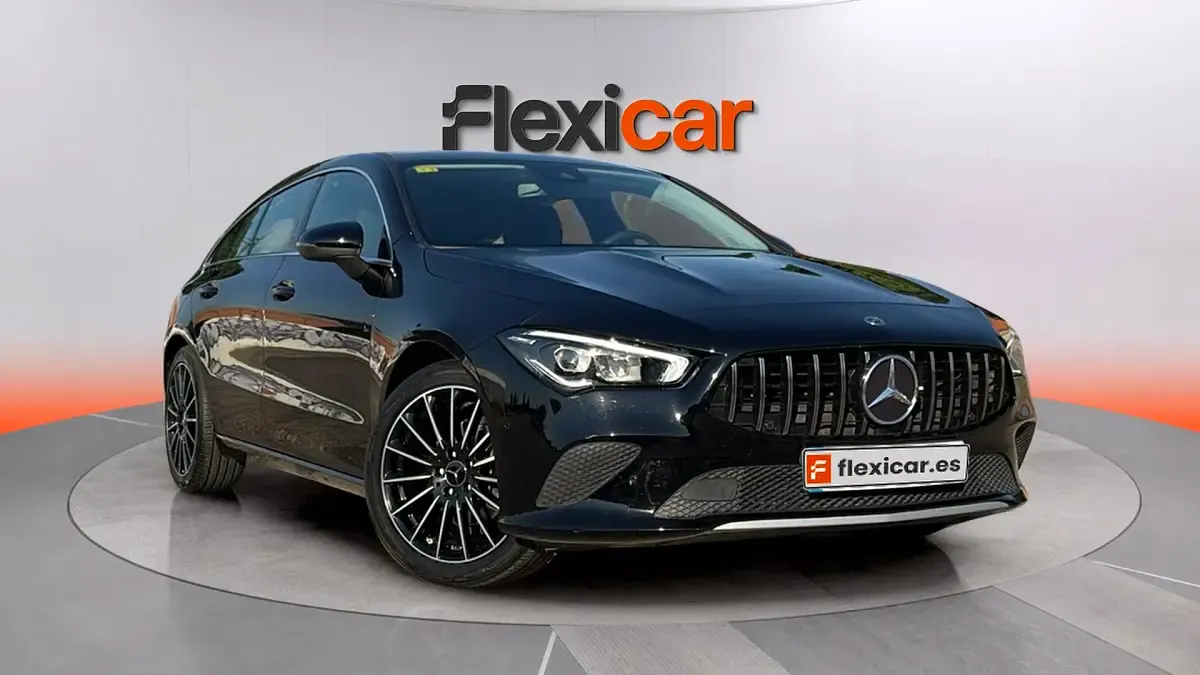 Usado Mercedes CLA180 Shooting Brake 136 CV (100 kW) 2020 Familiar