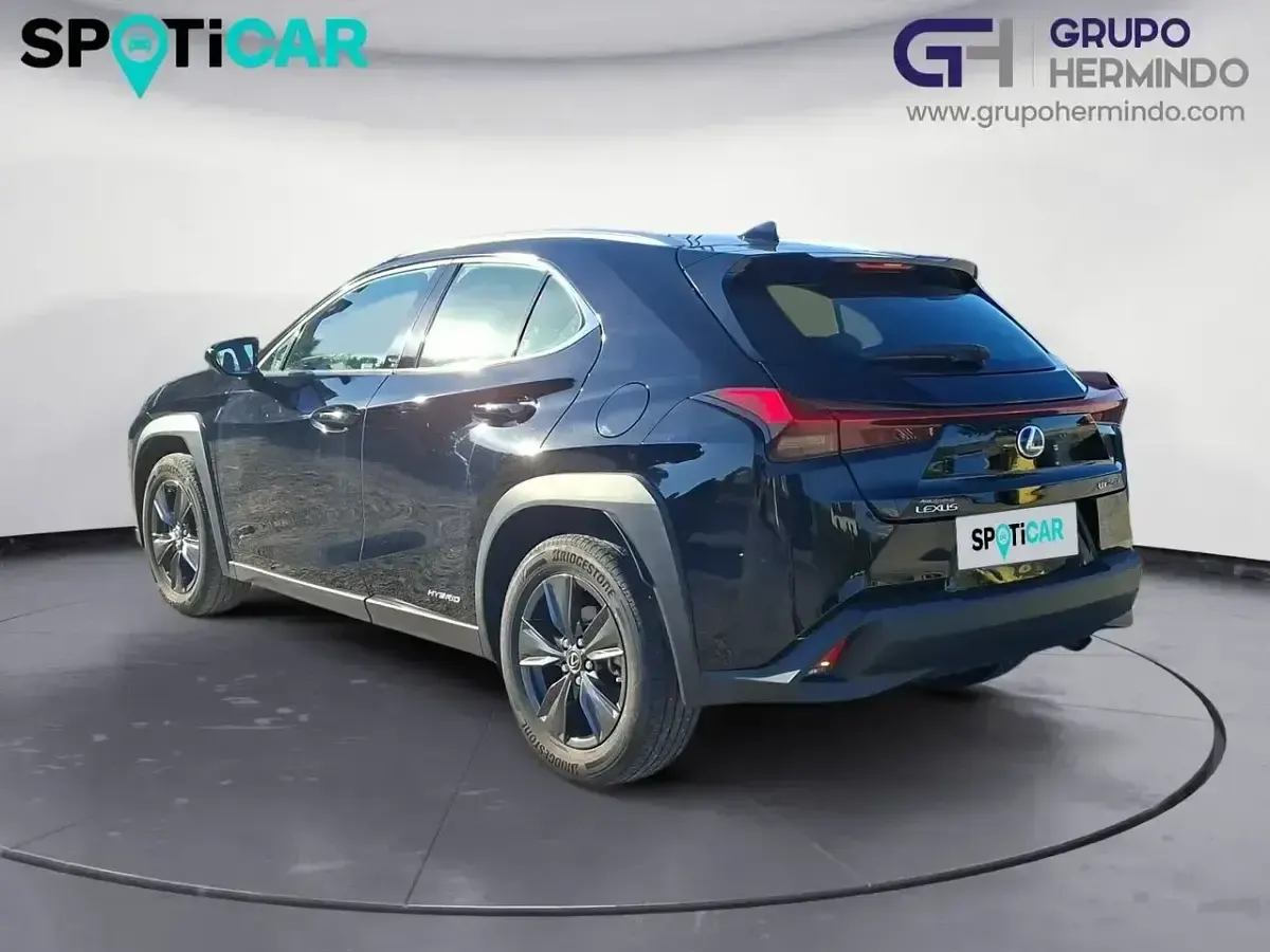 Usado Lexus UX Business Edition 184 CV (135 kW) 2022 Negro SUV