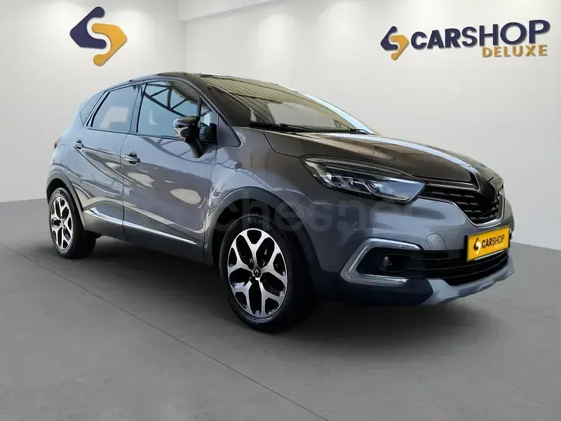 Usado Renault Captur Zen 131 CV (96 kW) 2019 Gris SUV